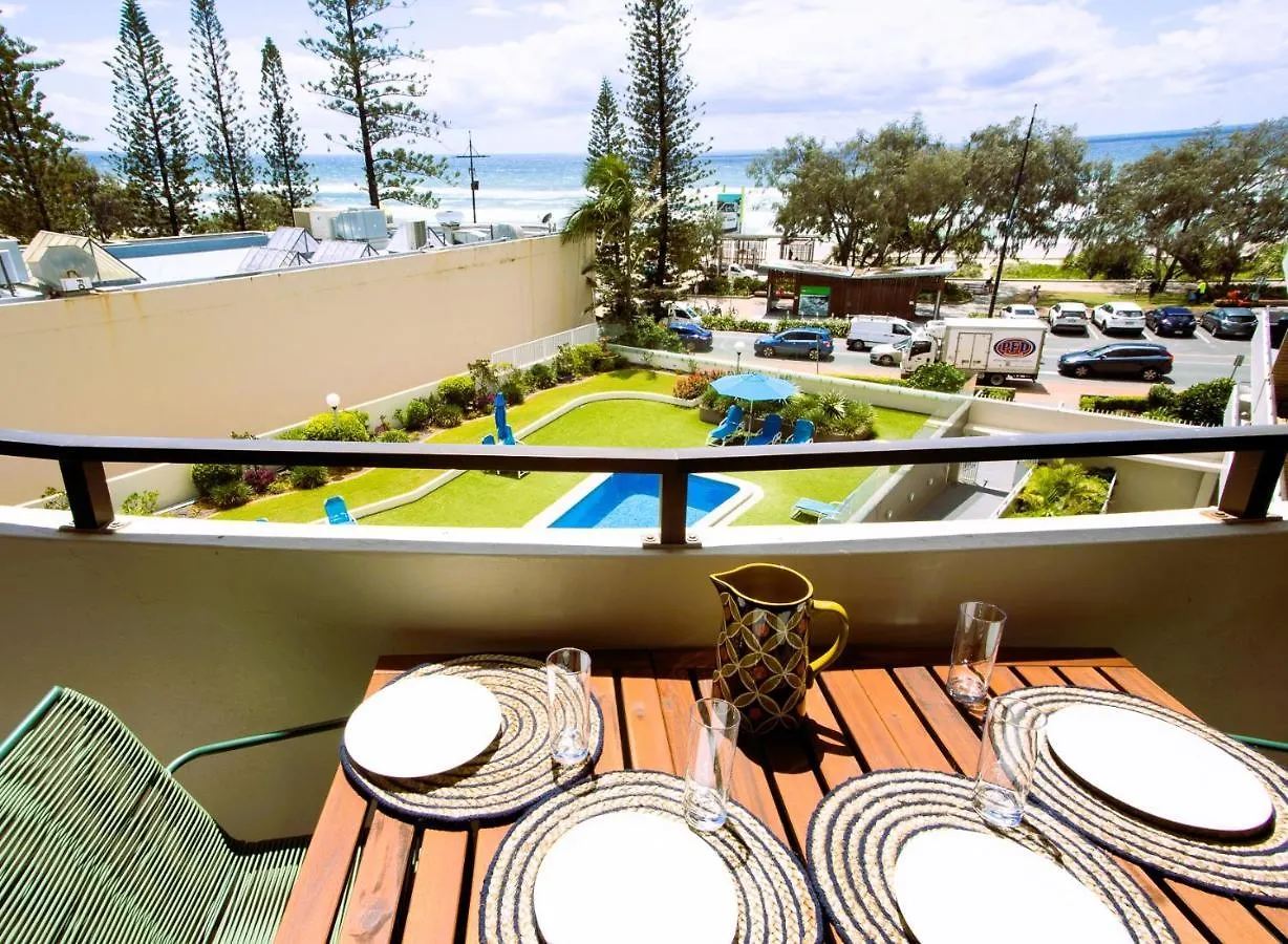Fab Beachfront 2 Brm Apt In The Heart Of Surfers Gold Coast